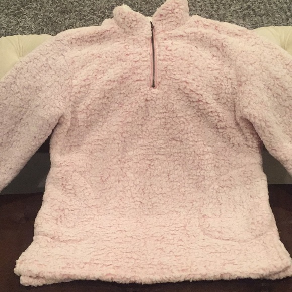 Fluffy soft pink pullover - Picture 2 of 3
